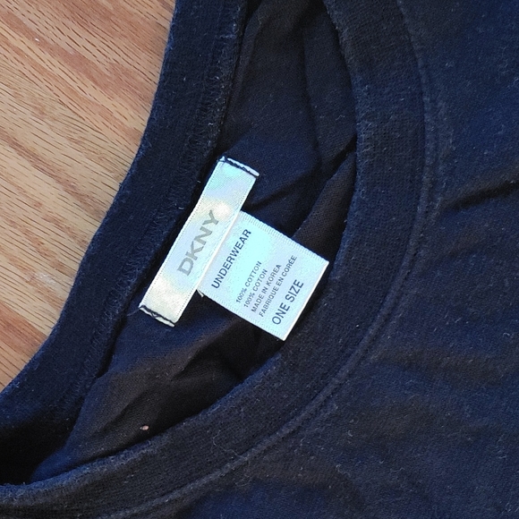 DKNY black undershirt - Picture 3 of 3
